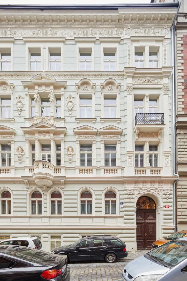 Bright Apartment In New Town By Prague Days エクステリア 写真