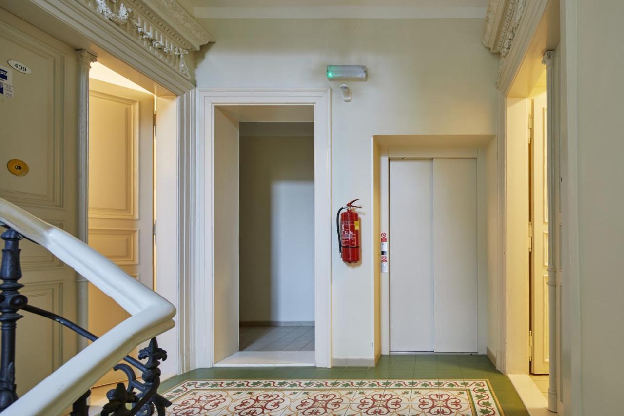 Bright Apartment In New Town By Prague Days エクステリア 写真