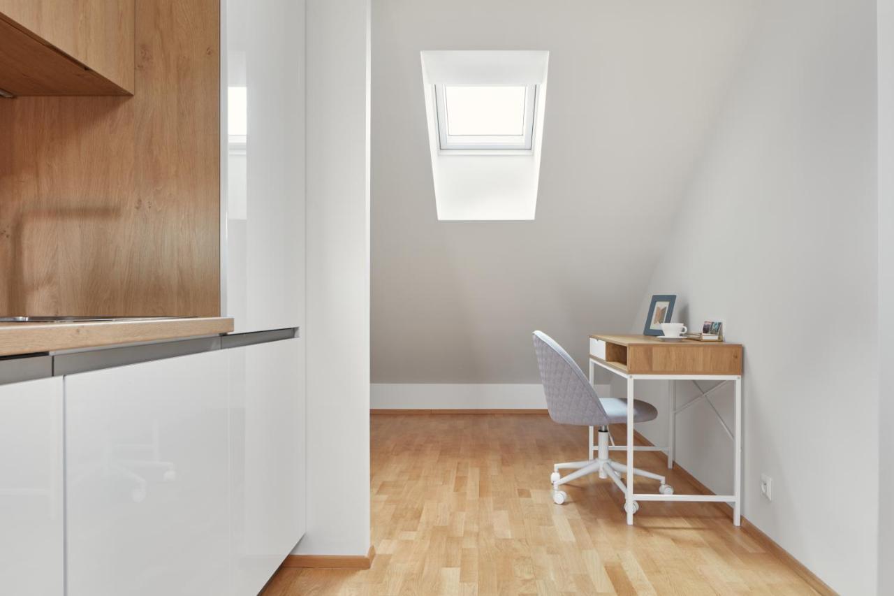 Bright Apartment In New Town By Prague Days エクステリア 写真